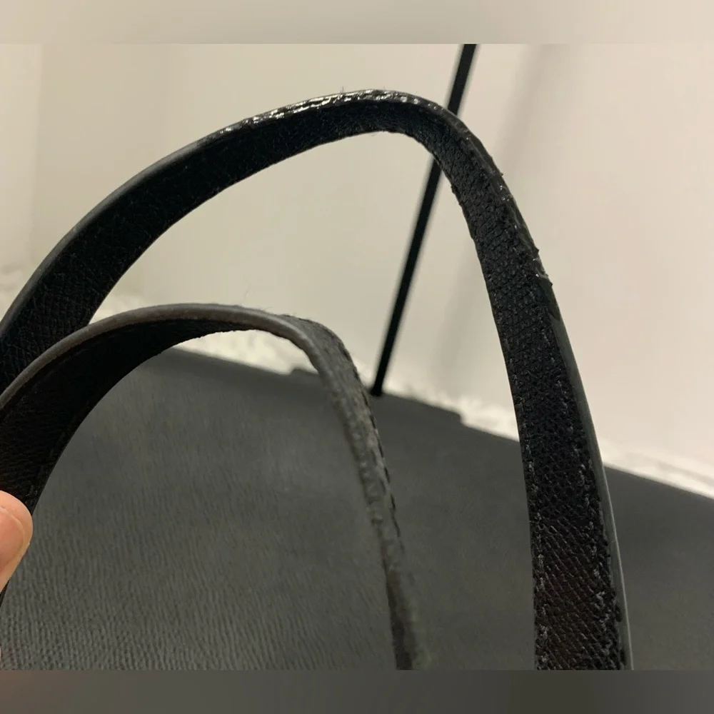 Michael Kors Tote - Picture 6 of 8